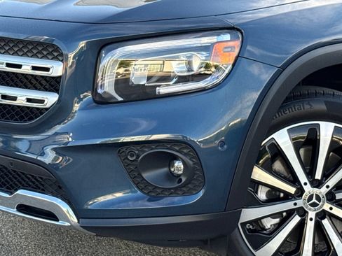 Used 2022 Mercedes-Benz GLB 250 image 3