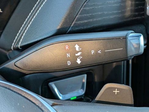 Used 2025 GMC Yukon XL AT4 Ultimate AWD/4WD image 27