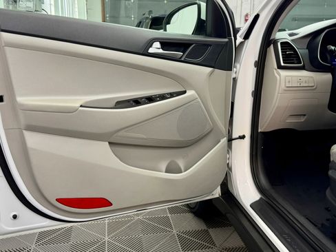 Used 2019 Hyundai Tucson SE image 5