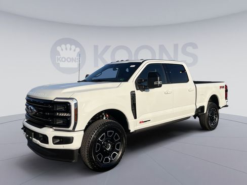 New 2025 Ford F250 Platinum image 1