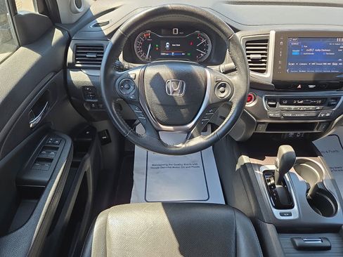 Used 2017 Honda Ridgeline RTL-T image 12