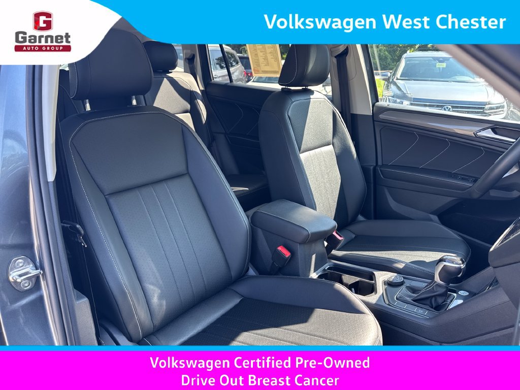 Certified 2023 Volkswagen Tiguan SE w/ Panoramic Sunroof Package AWD/4WD image 33