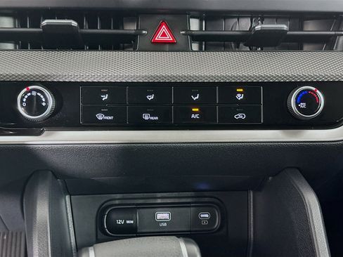 Used 2024 Kia Sportage LX image 22