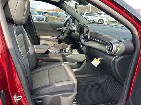 New 2026 Chevrolet Equinox LT w/ Convenience Package II image 13