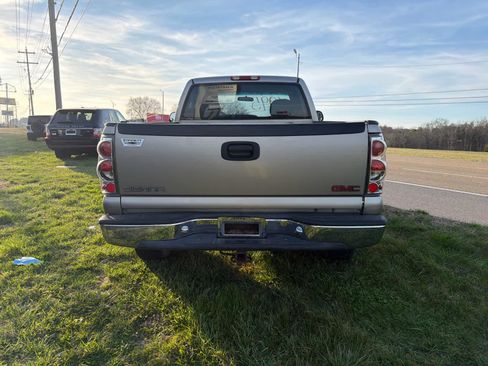 Used 1999 GMC Sierra 1500 SL w/ Marketing Option Pkg image 4