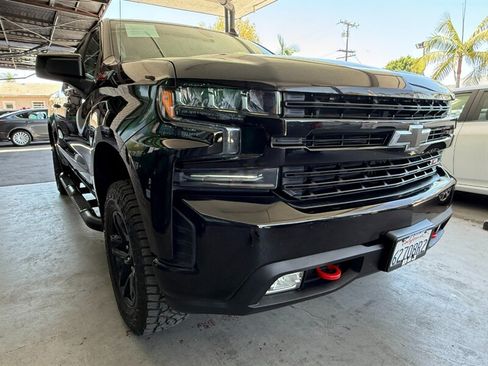 Used 2020 Chevrolet Silverado 1500 LT Trail Boss w/ Midnight Edition AWD/4WD image 8