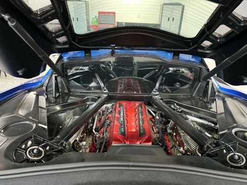 Used 2022 Chevrolet Corvette Stingray Preferred Cpe w/ Battery Protection Package RWD image 3