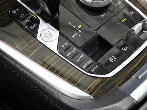 Used 2020 BMW X7 xDrive40i w/ Cold Weather Package image 16