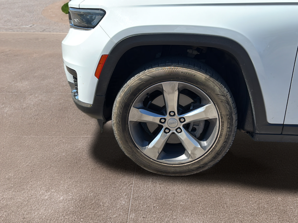 Used 2021 Jeep Grand Cherokee L Limited RWD image 9