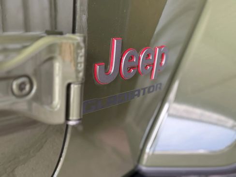 Used 2022 Jeep Gladiator Rubicon w/ LED Lighting Group image 43