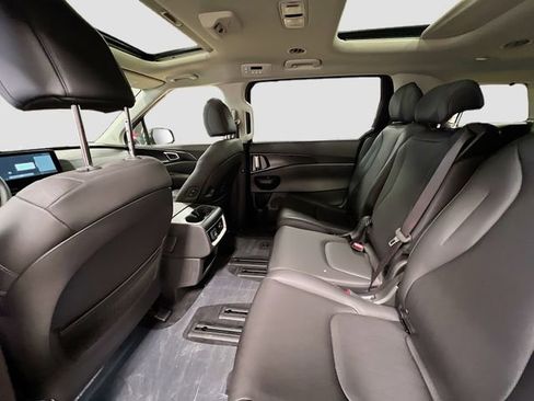 New 2026 Kia Carnival SX image 26