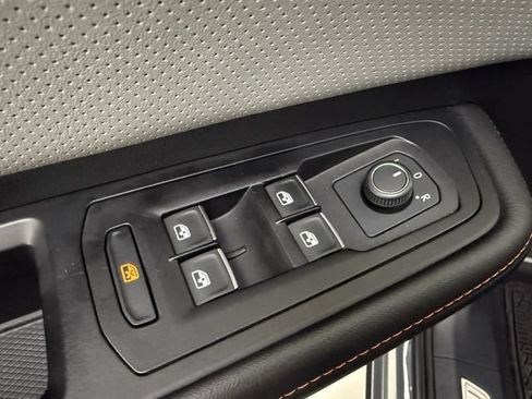 Used 2024 Volkswagen Atlas Peak Edition SE AWD/4WD image 28