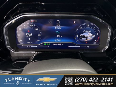 Used 2025 Chevrolet Silverado 1500 ZR2 w/ Technology Package AWD/4WD image 29