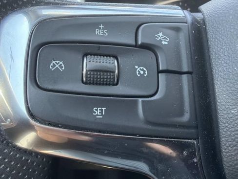 Used 2025 Chevrolet Blazer LT AWD/4WD image 25