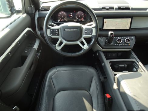 Certified 2024 Land Rover Defender 110 S AWD/4WD image 18