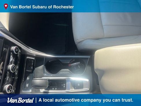 Used 2022 Subaru Ascent Limited AWD/4WD image 21