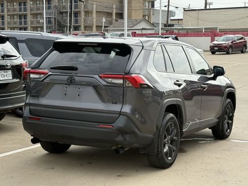 Used 2024 Toyota RAV4 LE FWD image 4