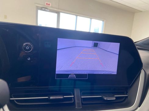 Used 2024 Chevrolet Trax RS w/ Sunroof Package image 27