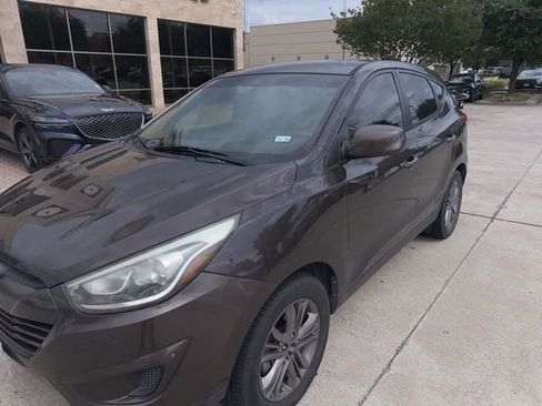 Used 2015 Hyundai Tucson GLS FWD image 2