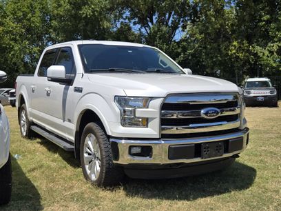 Used 2016 Ford F150 Lariat w/ Equipment Group 501A Mid