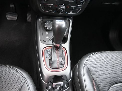 Used 2021 Jeep Compass Trailhawk AWD/4WD image 16