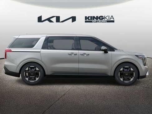 New 2026 Kia Carnival EX FWD image 8