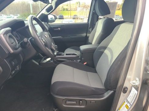 Used 2023 Toyota Tacoma TRD Off-Road image 16