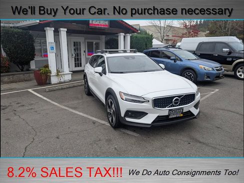 Used 2021 Volvo V60 T5 Cross Country w/ Climate Package image 3