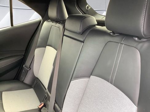 Used 2019 Toyota Corolla XSE image 18