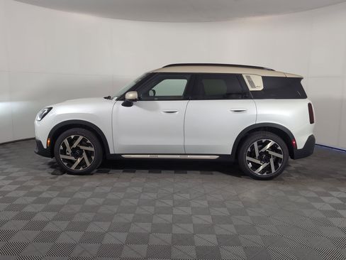 New 2026 MINI Cooper Countryman S image 2