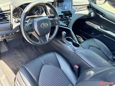 Used 2023 Toyota Camry SE FWD image 18