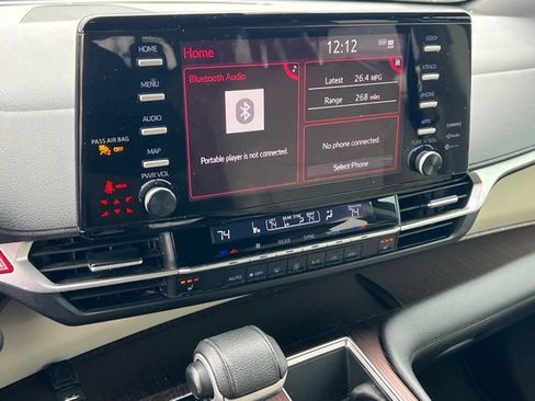 Used 2021 Toyota Sienna XLE image 20