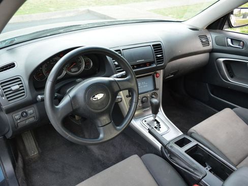 Used 2005 Subaru Legacy 2.5i AWD/4WD image 16