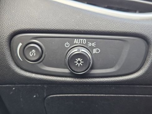 Used 2024 Chevrolet Malibu LT FWD image 18