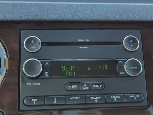 Used 2010 Ford F250 Lariat image 17