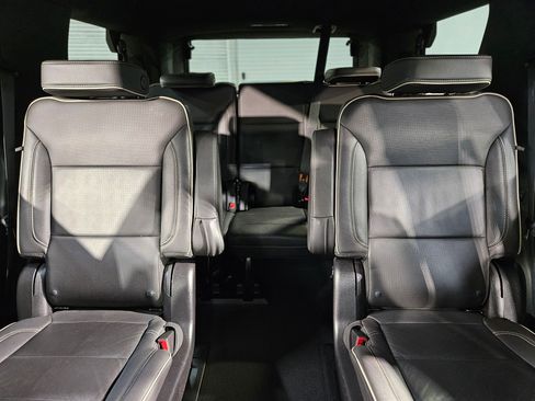 Used 2024 Chevrolet Tahoe Premier image 13