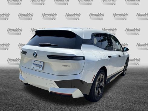 Used 2024 BMW iX xDrive50 w/ Premium Package AWD/4WD image 11