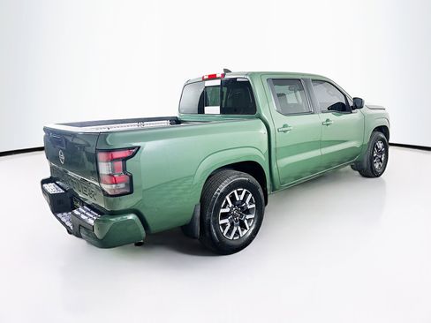 Used 2024 Nissan Frontier SL w/ Technology Package image 9