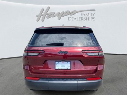 Used 2025 Jeep Grand Cherokee L Altitude