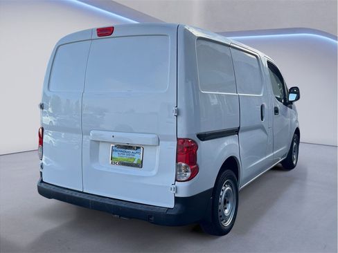 Used 2017 Nissan NV200 S image 6