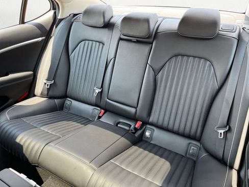 Used 2026 Genesis G70 2.5T Prestige image 16