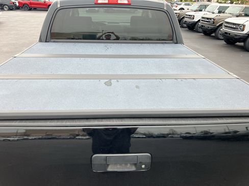 Used 2013 Toyota Tundra 4x4 CrewMax w/ Tow Pkg image 9