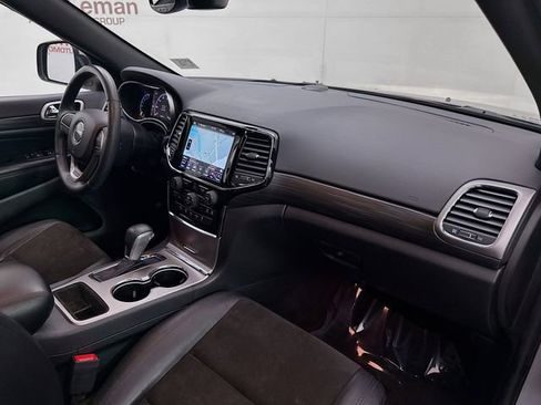 Used 2019 Jeep Grand Cherokee Altitude image 31