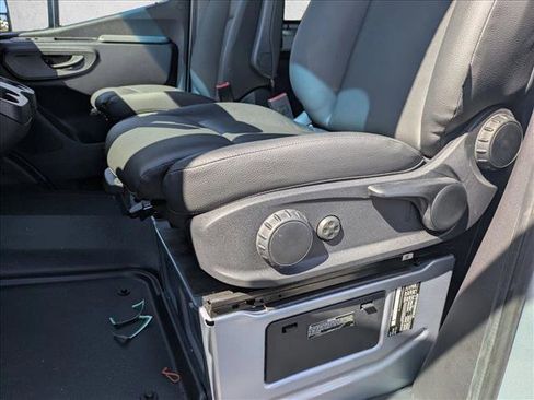 New 2025 Mercedes-Benz Sprinter 2500 image 4