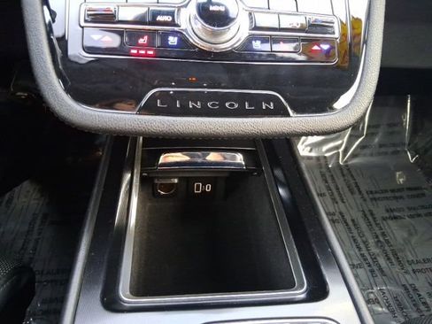 Used 2021 Lincoln Corsair Reserve w/ Equipment Group 201A image 28