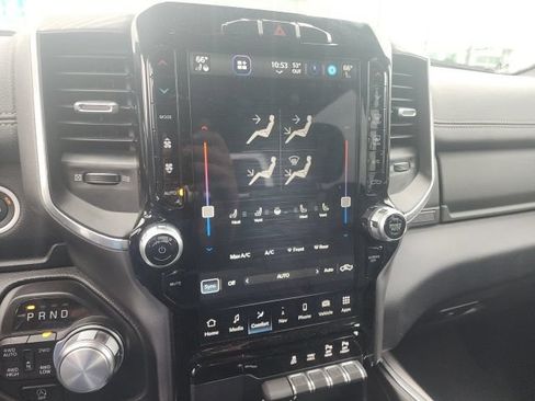 Used 2023 RAM 1500 Laramie AWD/4WD image 9