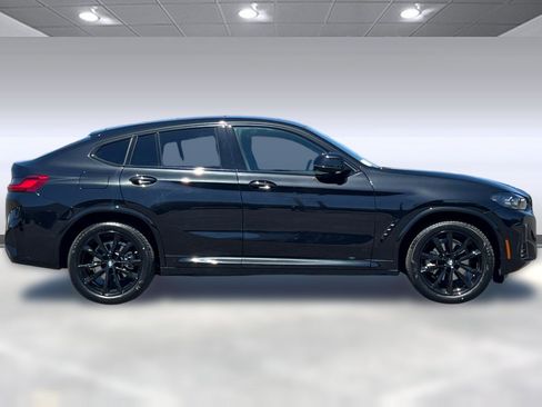 Used 2023 BMW X4 xDrive30i w/ M Sport Package AWD/4WD image 8