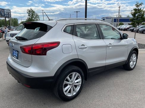 Used 2019 Nissan Rogue Sport SV AWD/4WD image 7