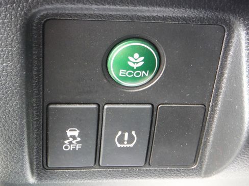 Used 2016 Honda HR-V EX image 16