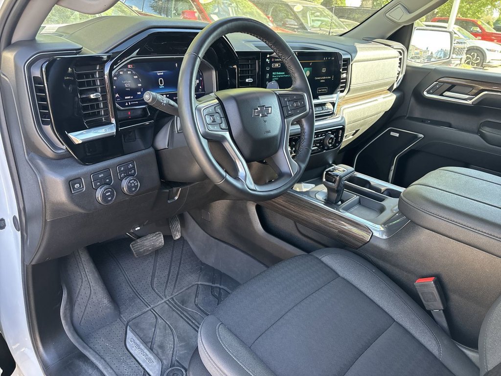 Used 2024 Chevrolet Silverado 1500 RST w/ True North Edition Plus AWD/4WD image 13